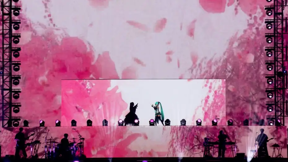 Видео к фильму Ado: SPECIAL LIVE 「心臟」 — 【LIVE映像】桜日和とタイムマシン with 初音ミク 国立競技場 2024.4.28【Ado】