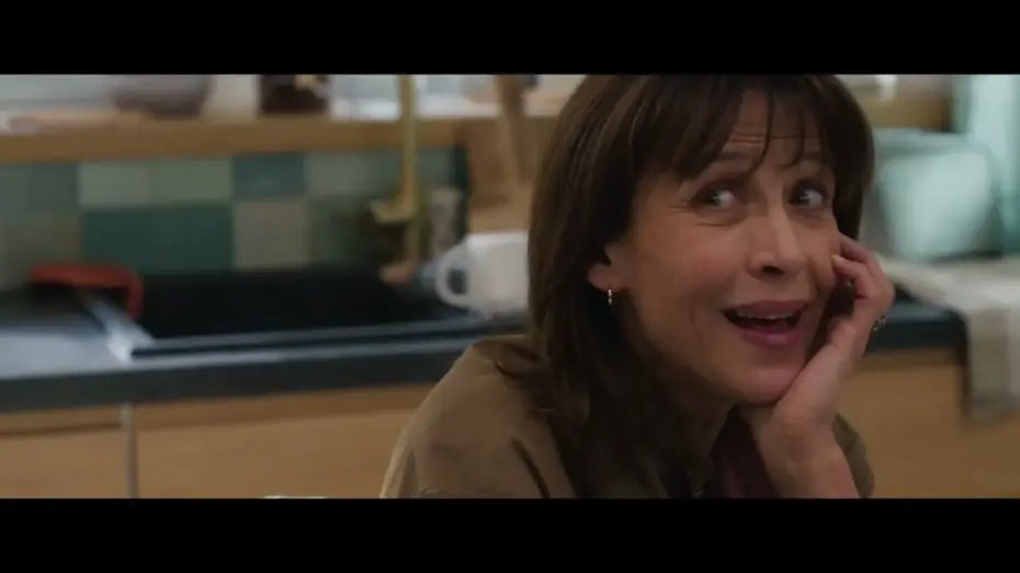 Видео к фильму LOL 2.0: Лучшее время Анны — Il Tempo Di Anne - Trailer Ufficiale