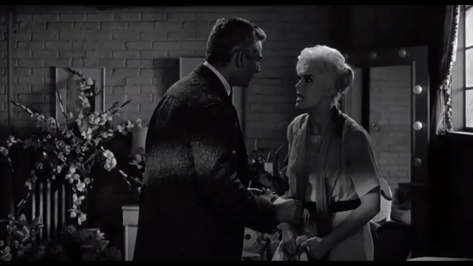 Видео к фильму Kim Novak's Vertigo — Kim Novak's Vertigo Trailer SIFF 2026