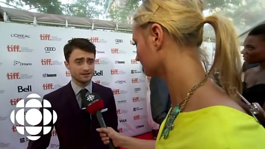 Видео к фильму Убей своих любимых — Daniel Radcliffe on the TIFF Red Carpet for Kill Your Darlings | CBC Connects