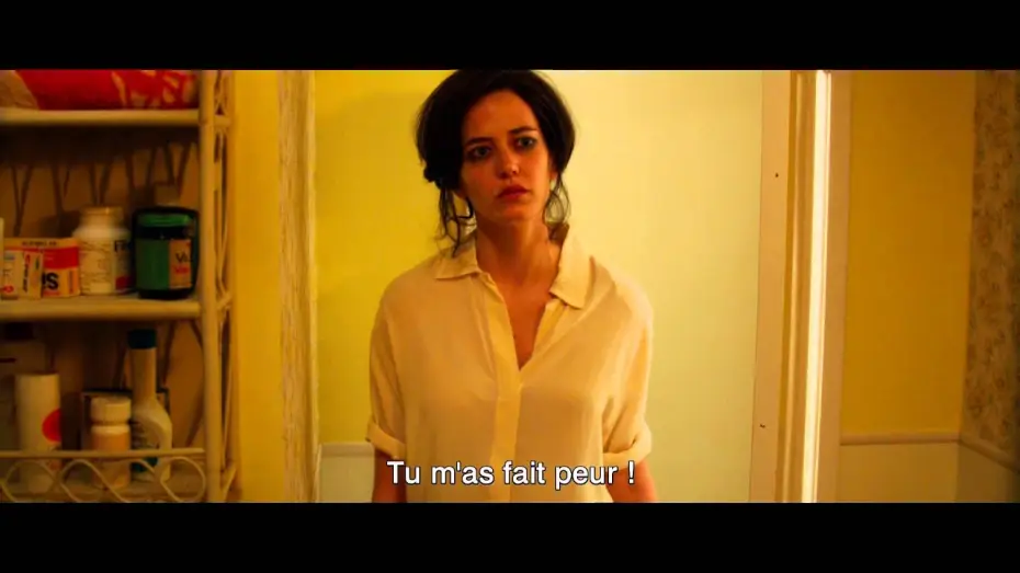 Видео к фильму Белая птица в метели — WHITE BIRD - La disparition de maman - Au cinéma le 15 Octobre