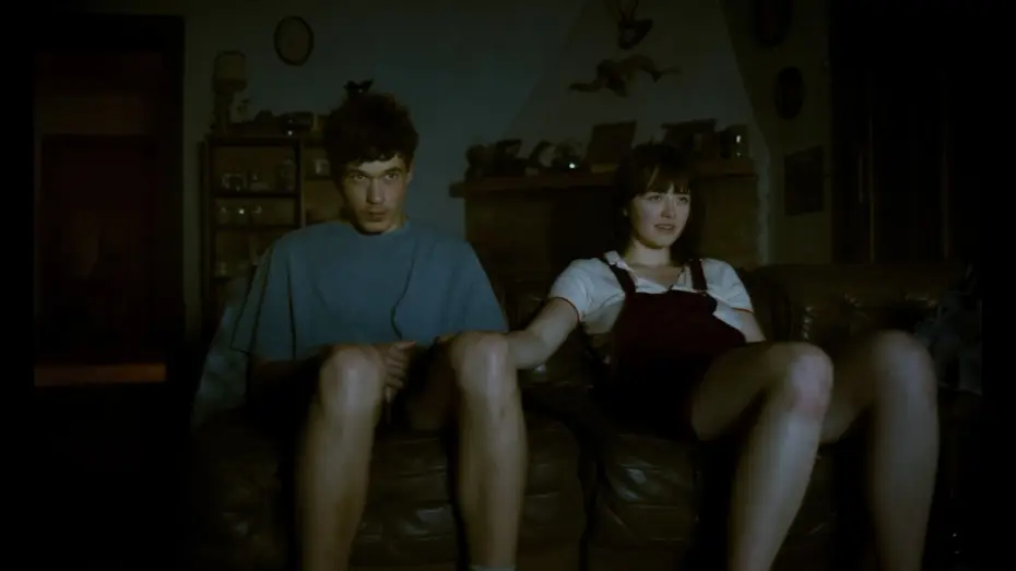 Видео к фильму Sick — SICK by Agata Trzebuchowska - Trailer