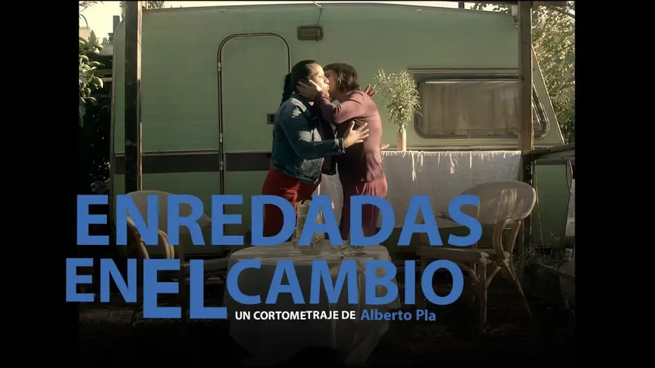 Видео к фильму Enredadas en el cambio — ENREDADAS EN EL CAMBIO | TEASER TRAILER | YAQ DISTRIBUCION | CORTOMETRAJE | SHORTFILM