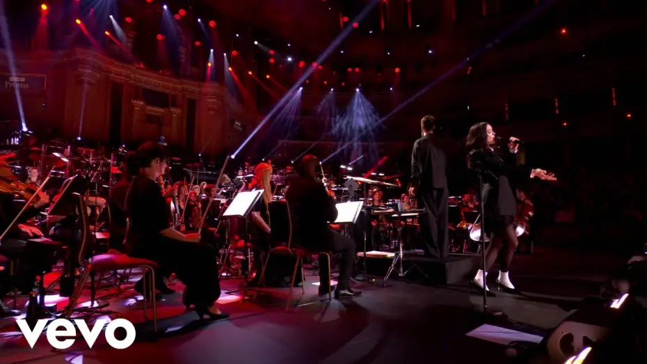 Видео к фильму St. Vincent at the Proms — St. Vincent, Jules Buckley - Digital Witness (Live at BBC Proms / Royal Albert Hall) (Official)
