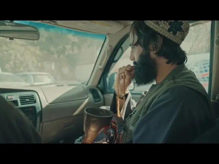Видео к фильму Le Pays taliban — LE PAYS TALIBAN - extrait du documentaire
