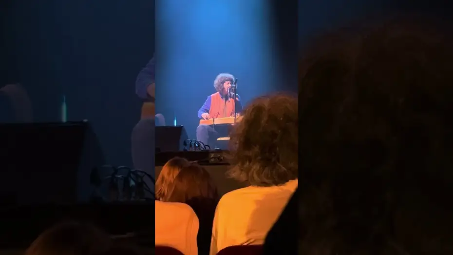 Видео к фильму The songs of Joni Mitchell au Casino de Paris — Kate Stables "A Case of You" - 17/11/25 - Casino de Paris