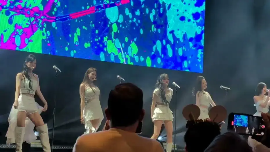 Видео к фильму fromis_9 World Tour [NOW TOMORROW.] in Chicago — Fromis_9 (프로미스나인) Full Concert [4K] Now Tomorrow, Chicago IL 2025.08.30