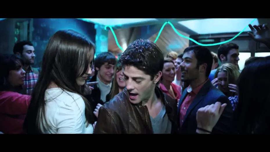 Видео к фильму Вечеринка — Afterparty: Tráiler En Español HD 1080P