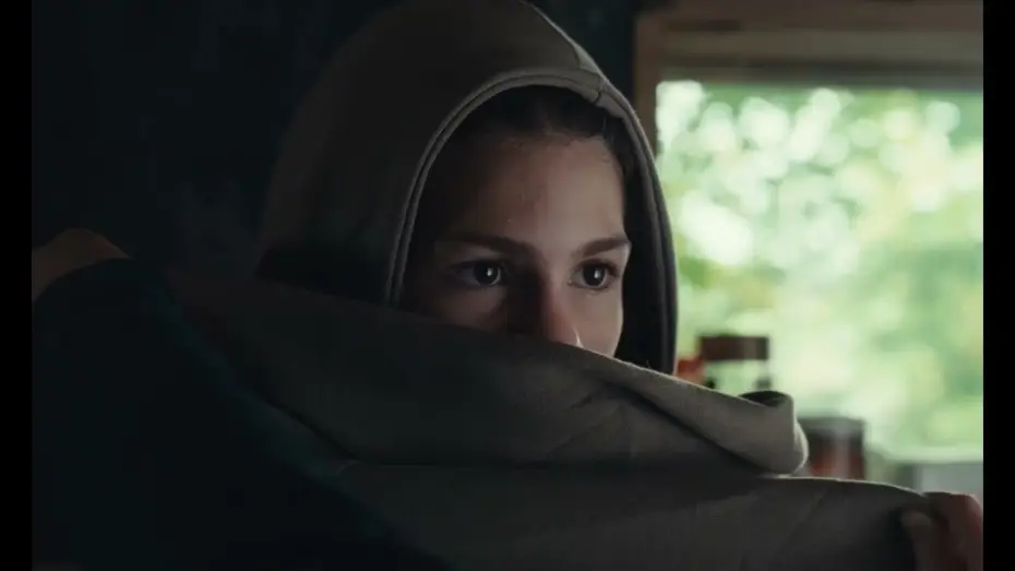 Видео к фильму Tous les Parents doivent Mourir — Extrait du court métrage "Tous les parents doivent mourir"
