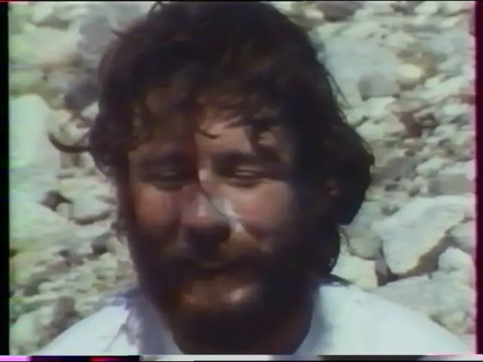 Видео к фильму Qomolangma — QOMOLANGMA (Du Ventoux à l'Everest) - Yannick SEIGNEUR (1984)