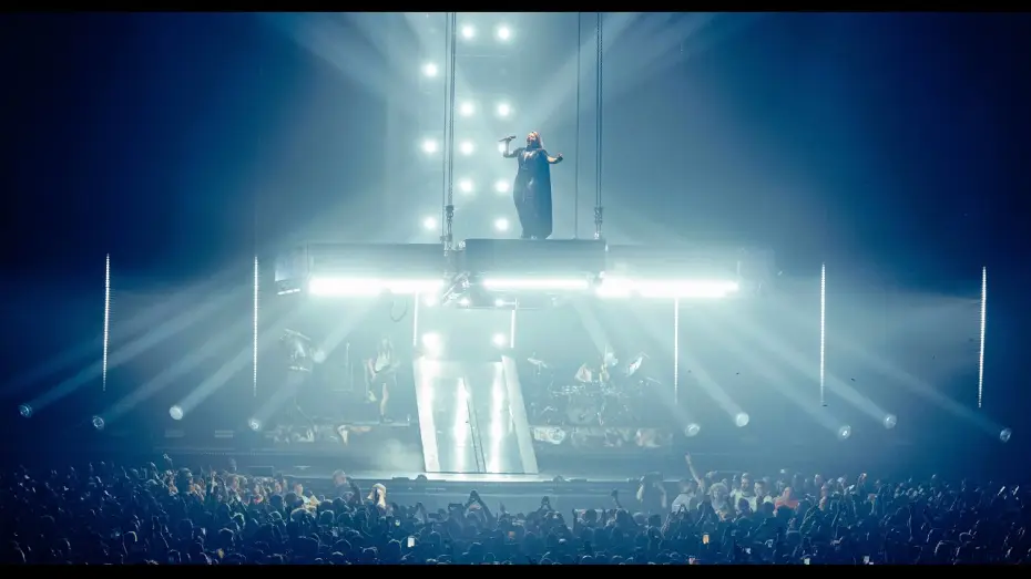 Видео к фильму Santa, le concert événement — SANTA - Vivre pour le meilleur - Live à Bruxelles (Clip Officiel)