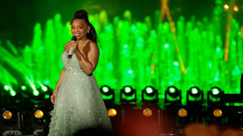 Видео к фильму Disney Princess: The Ultimate Concert Celebration — Anika Noni Rose "Almost There"