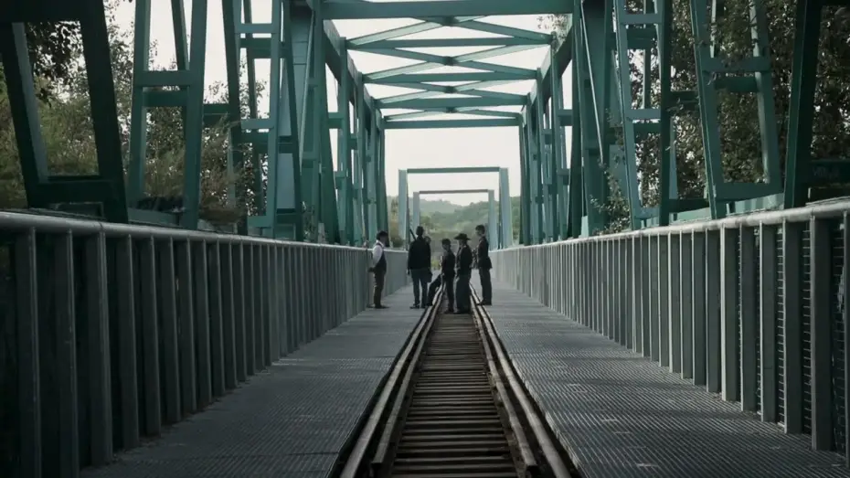 Видео к фильму El incidente del Puente del Búho — "El Incidente del Puente del Búho" -Trailer-
