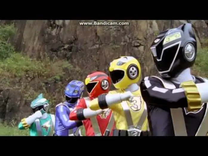 Видео к фильму 劇場版 炎神戦隊ゴーオンジャーVSゲキレンジャー — Go onger vs Gekiranger Henshin & Roll Call