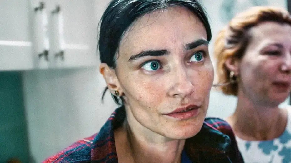 Видео к фильму Доверенное лицо — CONFIDENTE Bande Annonce (2025)