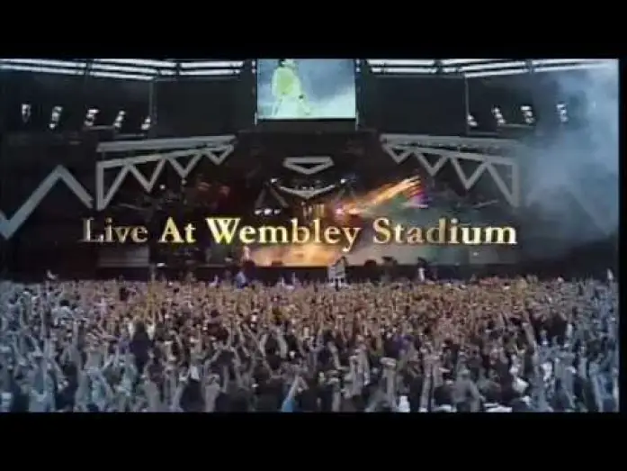 Видео к фильму Queen: Live at Wembley Stadium — Queen - Živě ve Wembley (oficiální trailer)