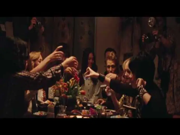 Видео к фильму Ранэвэйс — THE RUNAWAYS Official Trailer!