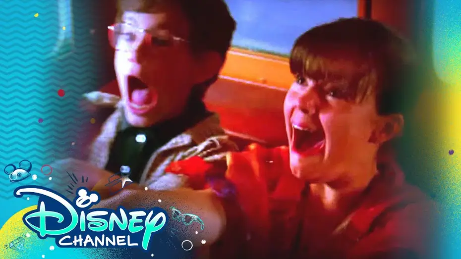 Видео к фильму Хэллоуинтаун — First Trip to Halloweentown!