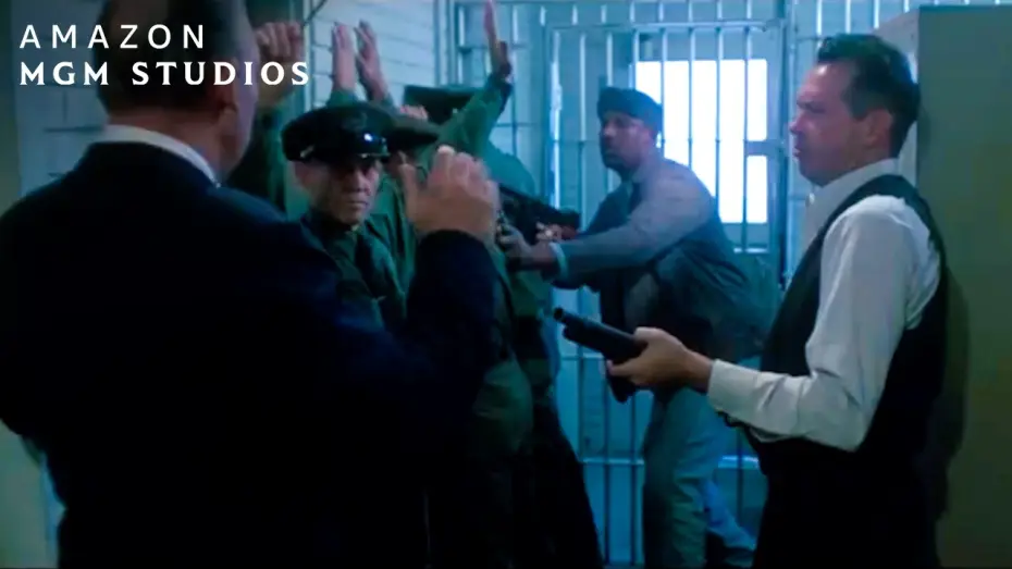Видео к фильму Диллинджер — Breaking Out Of Jail
