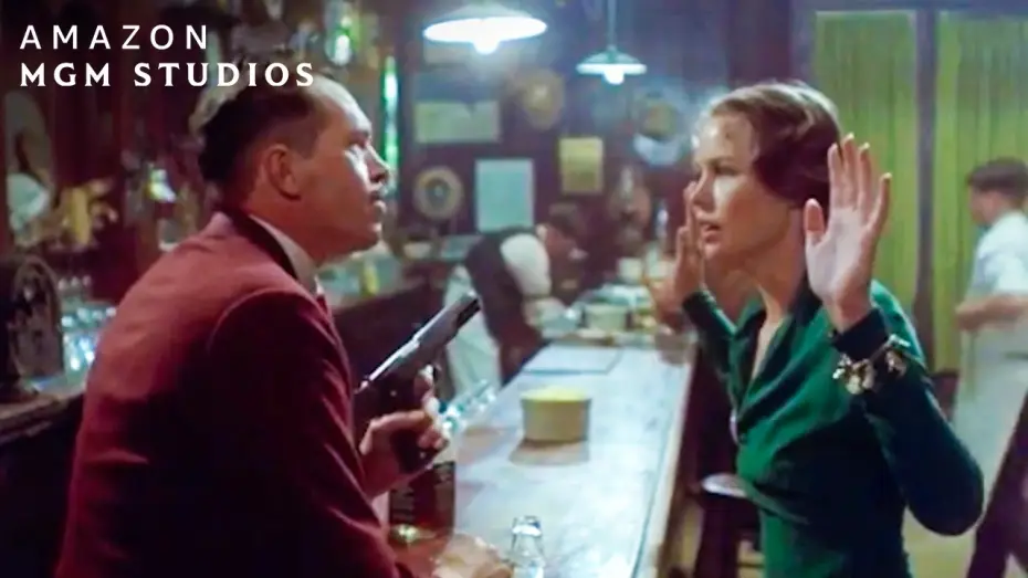 Видео к фильму Диллинджер — Dillinger Robs A Bar