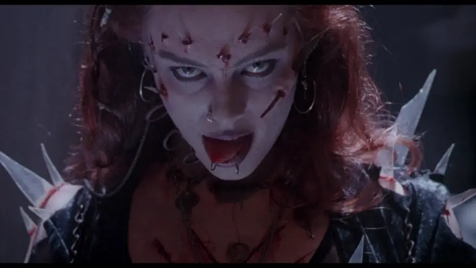 Видео к фильму Возвращение живых мертвецов 3 — Le Retour Des Morts-Vivants 3 (1993) Bande Annonce Française VF-HD