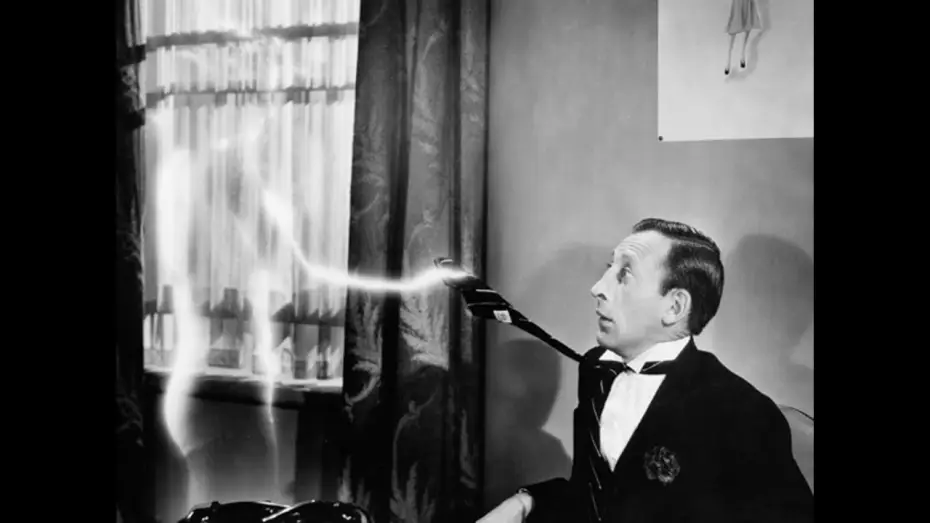 Видео к фильму Женщина-невидимка — La Mujer Invisible (The Invisible Woman) (A. Edward Sutherland, EEUU, 1940) - Official Trailer