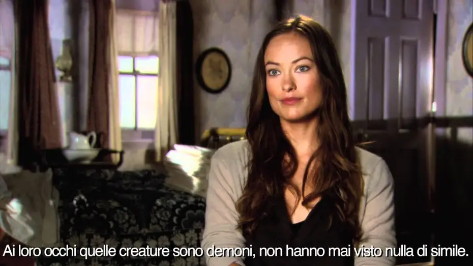 Видео к фильму Ковбои против пришельцев | Cowboys & Aliens - Intervista a Olivia Wilde (sottotitolata in italiano)