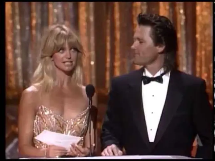 Видео к фильму Человек дождя | Barry Levinson Wins Best Directing: 1989 Oscars