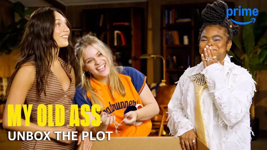 Видео к фильму Моя старая задница | Maddie Ziegler, Maisy Stella, and Kerrice Brooks Unbox the Plot of My Old Ass