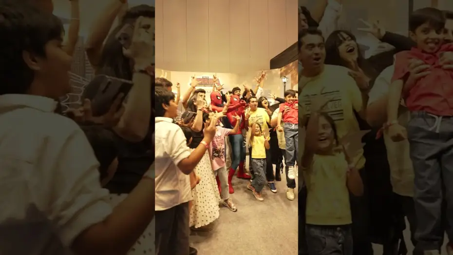 Видео к фильму Человек-паук: Новый день — Mumbai poured its hearts out for Spider-Man