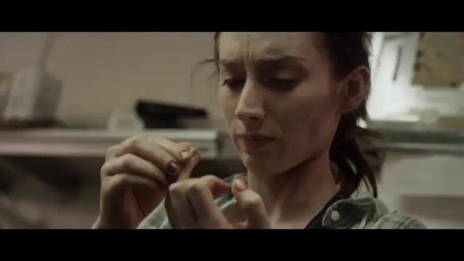 Видео к фильму Зараженная — Contracted - Bande Annonce VO