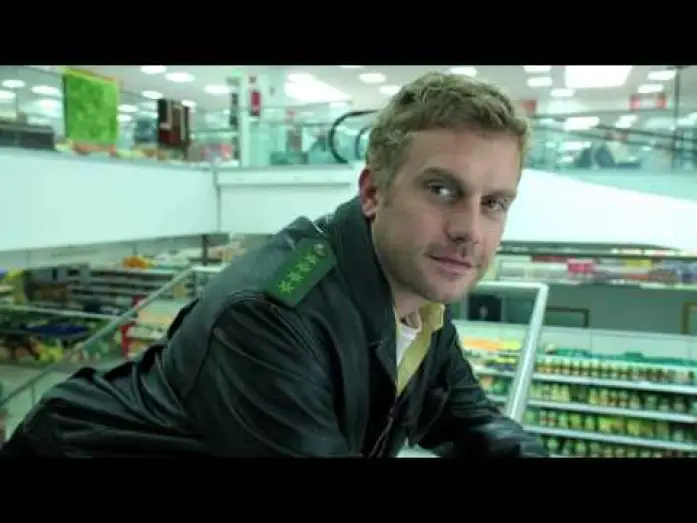 Видео к фильму Блюз с кнедликами — Clip: Kennen wir uns