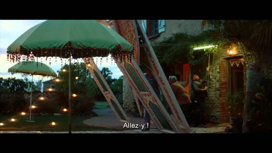Видео к фильму Пряности и страсти — LES RECETTES DU BONHEUR Bande Annonce VOST