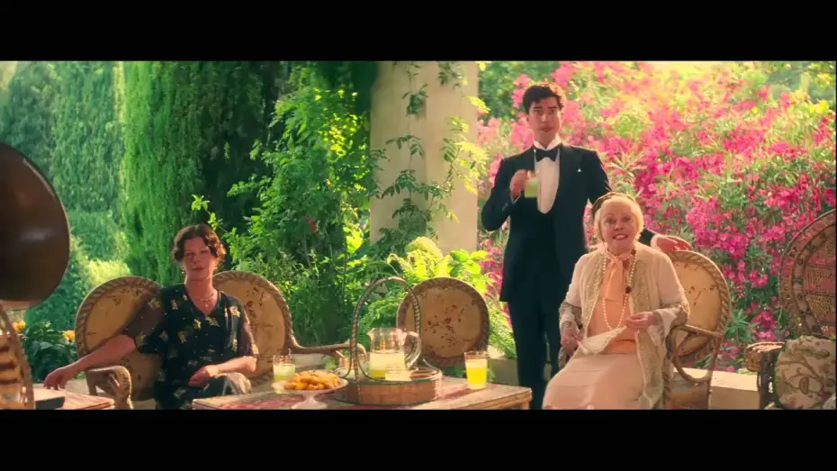 Видео к фильму Магия лунного света — Magic in The Moonlight - Trailer italiano ufficiale | HD