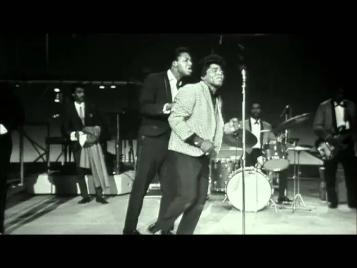 Видео к фильму Джеймс Браун: Путь наверх — James Brown performs "Please Please Please" at the TAMI Show (Live)