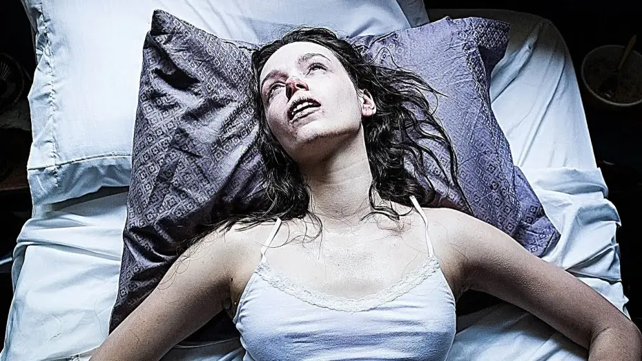 Видео к фильму Глаза звезды — Starry Eyes - Trailer 1 - Deutsch