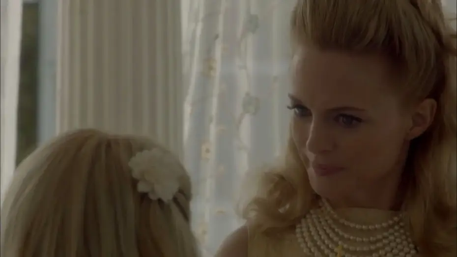 Видео к фильму Лепестки на ветру — Petals on the Wind Official Trailer (2014) - Heather Graham, Rose McIver HD