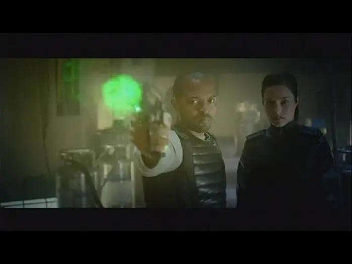 Видео к фильму Аномалия — The Anomaly: 9 minuti e 47 secondi per scoprire la verità - cinema
