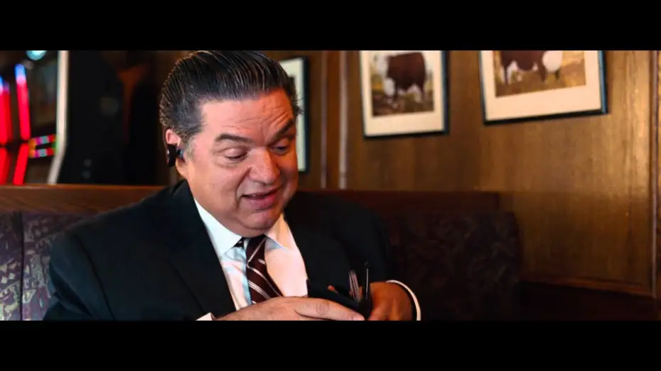 Видео к фильму На краю — Cut Bank - Kleine Morde unter Nachbarn - Trailer