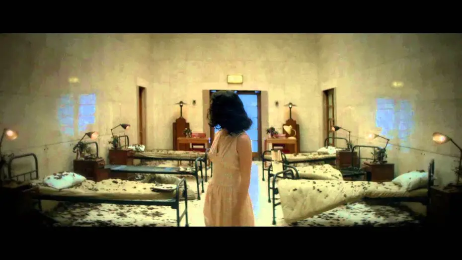 Видео к фильму Женщина в черном: Ангел смерти — LA DAME EN NOIR 2 : L'ANGE DE LA MORT Cauchemar VF