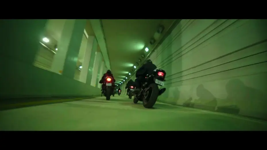 Видео к фильму Злодейка | THE VILLAINESS - extrait "Lames et motos" (VF)