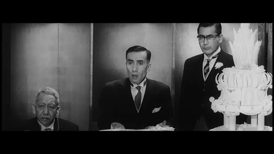 Видео к фильму Плохие спят спокойно — LES SALAUDS DORMENT EN PAIX - extrait "Pièces montées" VOST