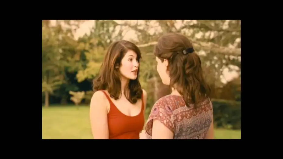 Видео к фильму Неотразимая Тамара — Tamara Drewe - Tradimenti all'inglese - Trailer italiano