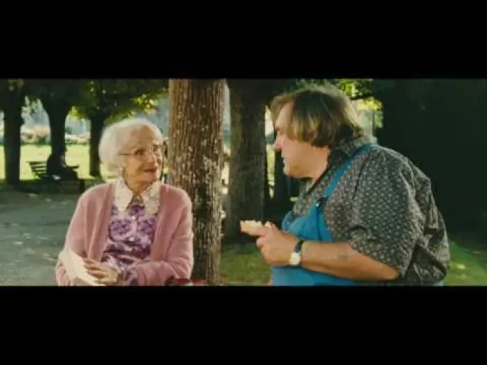 Видео к фильму Чистый лист — LA TETE EN FRICHE ( Jean Becker )  Bande Annonce