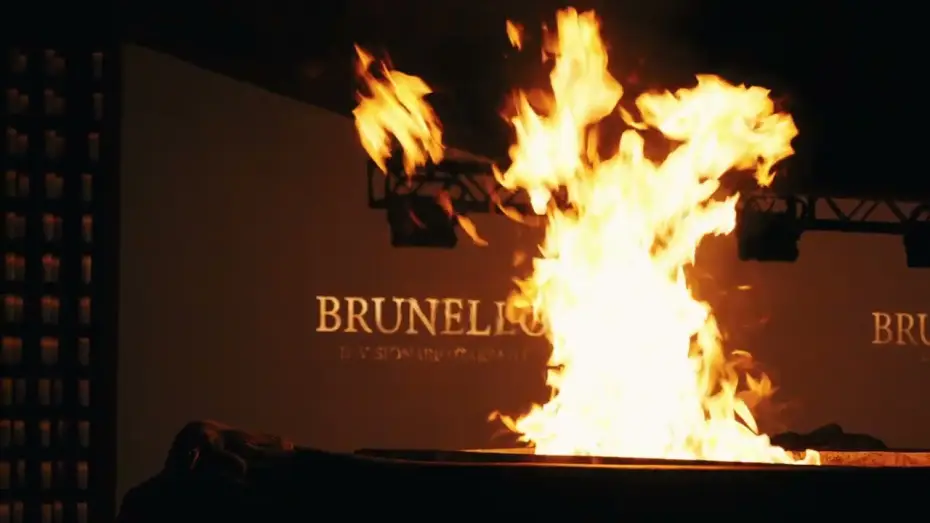 Видео к фильму Brunello - Il visionario garbato | BRUNELLO: the Gracious Visionary