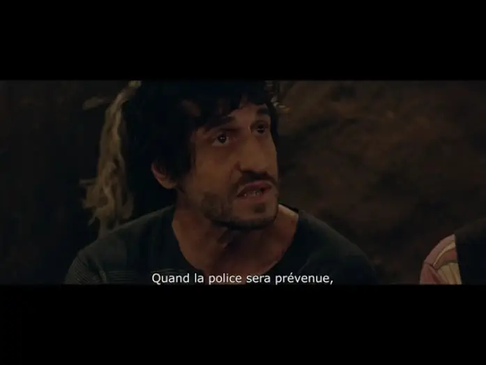 Видео к фильму Афера века | Le Braquage du si&egrave;cle - Extrait VO "Jouer la com&eacute;die" - Au cin&eacute;ma le 8 septembre