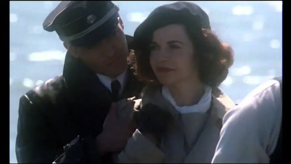 Видео к фильму Чёрный ангел — Senso ’45 Trailer