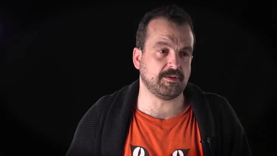 Видео к фильму Моя девушка – монстр — Drinking advice from COLOSSAL director Nacho Vigalondo
