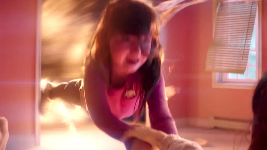 Видео к фильму American Poltergeist — POLTERGEIST Bande Annonce VF (2015)