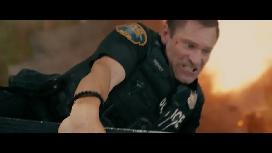 Видео к фильму По долгу службы — En acto de servicio   2019   Tráiler Español